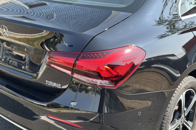 Used Mercedes-Benz A-Class 2022 Revised Version A 200 L Sport Sedan Fashionable Style