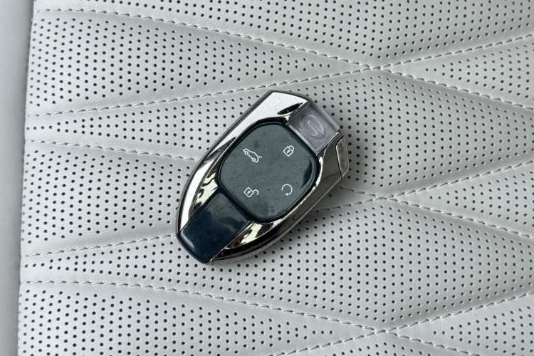 Used GAC Trumpchi GS8 2022 Dual-Engine Series 2.0TM Two-Wheel Drive Prestige Edition (7 Seats) Interior 2