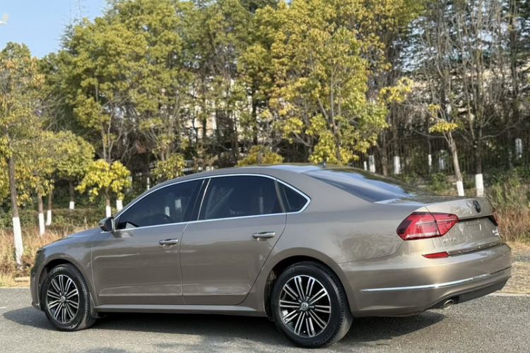 Used Volkswagen Passat 2017 330TSI DSG Prestige Edition
