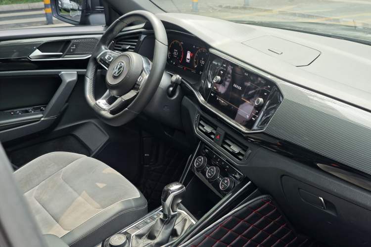 Used Volkswagen Tayron 2019 380TSI Four-Wheel Drive R-Line China VI-standard Interior 5