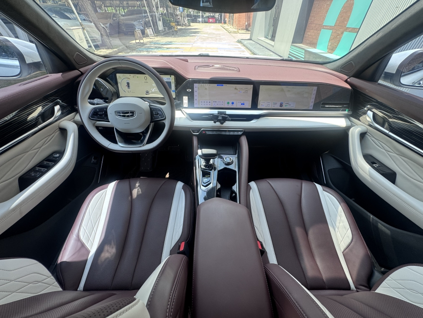 Geely Auto Monjaro L 2021 2.0TD DCT EVO Two-Wheel Drive Prestige Version — снимка 15