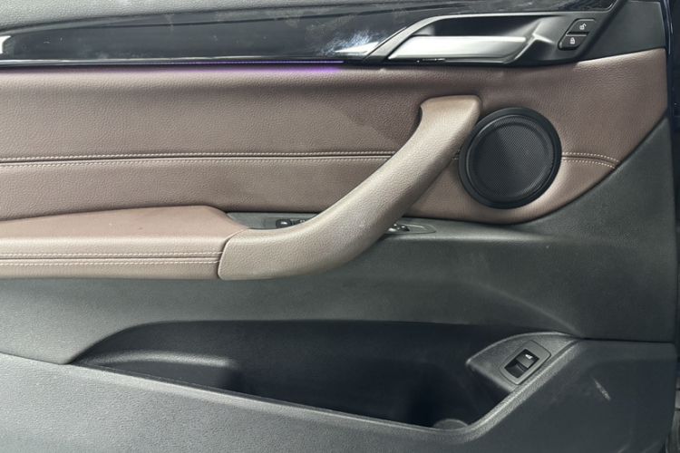 Used BMW X1 2020 sDrive25Li Leading Model