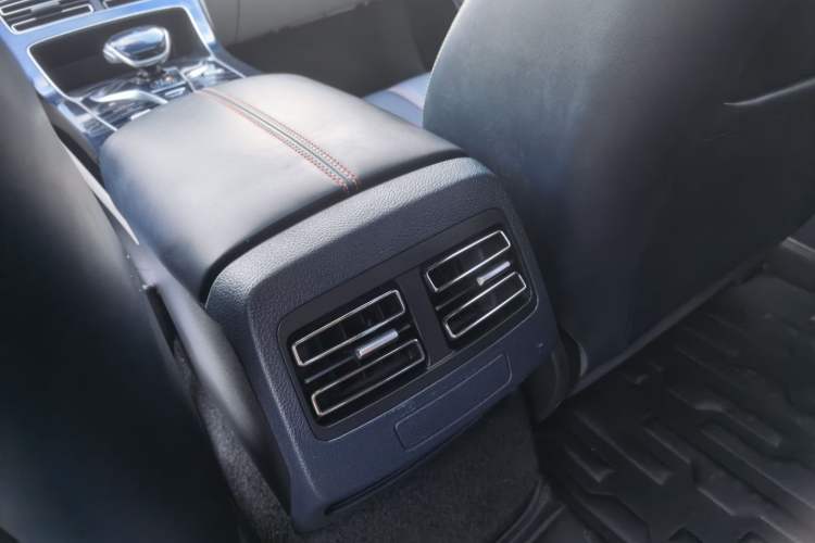 Used BYD Qin PLUS 2021 DM-i 55KM Flagship Model Interior 6