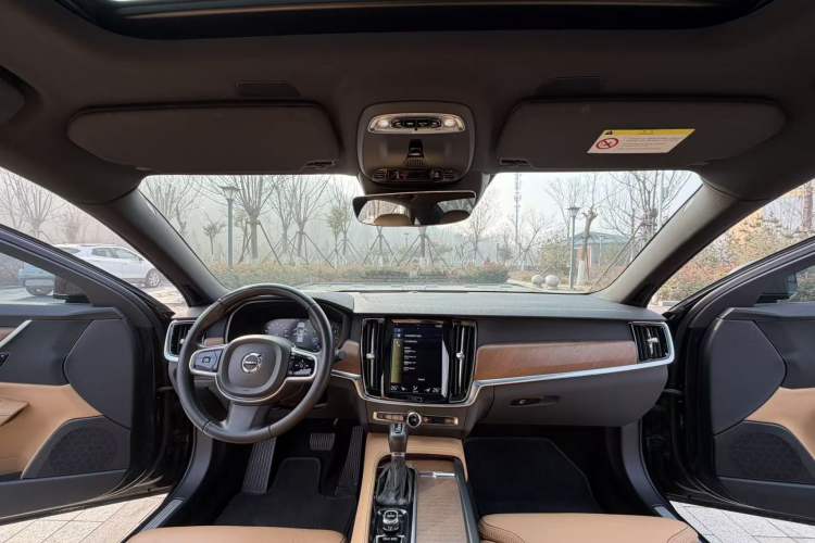 Used Volvo S90 2016 T6 AWD Zhiya Edition