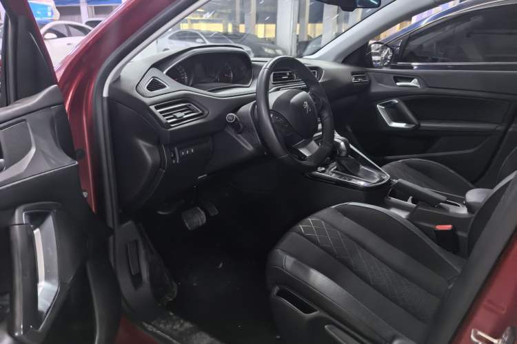 Used Peugeot 308 2016 1.6L Automatic Luxury Edition