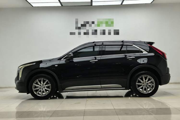 Used Cadillac XT4 2021 28T Two-Wheel Drive Leading Version Exterior 2