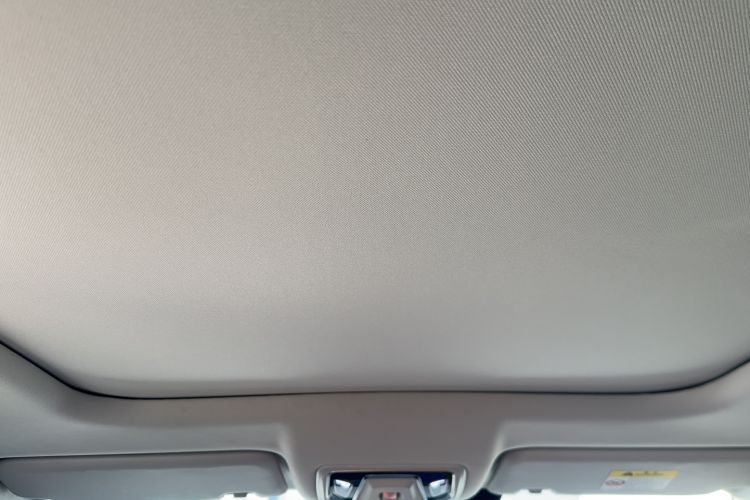 Used Oshan Z6 2022 Blue Whale 1.5T DCT Smart Navigation Model