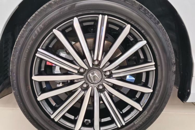 Used Honda Elysion 2024 2.0L eHEV Luxury Edition
