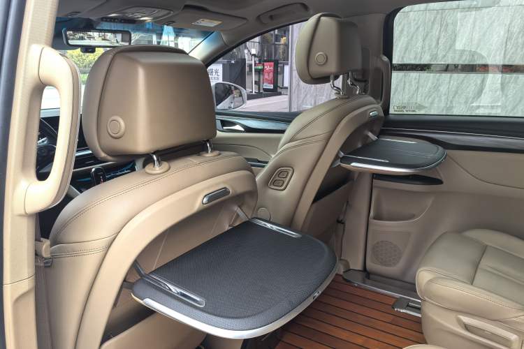 Used Buick GL8 2021 ES Land Cruiser 653T Luxury Edition
