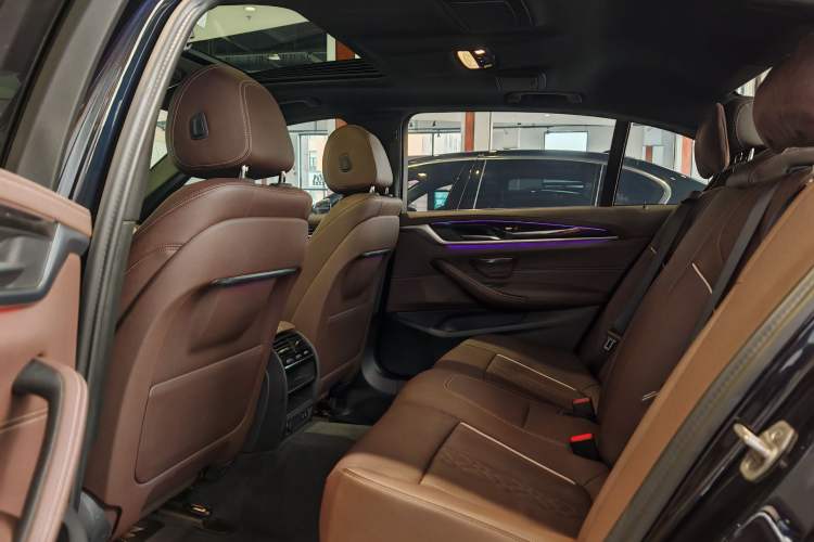 Used BMW 5 Series 2022 Second Facelift 525Li M Sport Package
