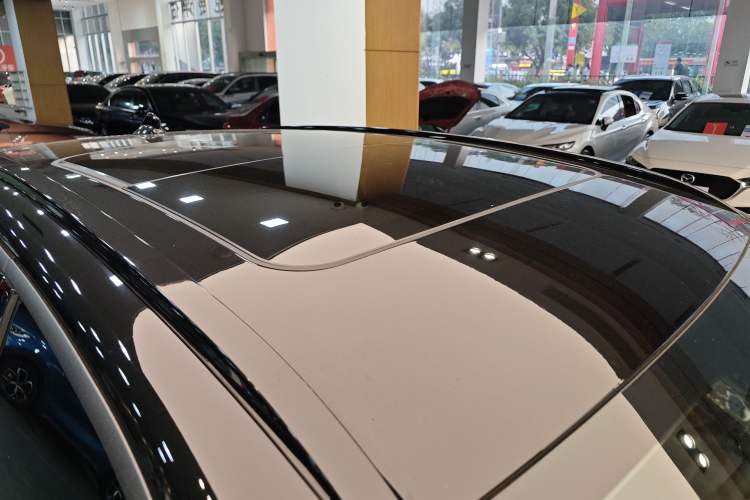 Used Lynk & Co 06 EM-P 2023 EM-P 126 Long-Range Halo