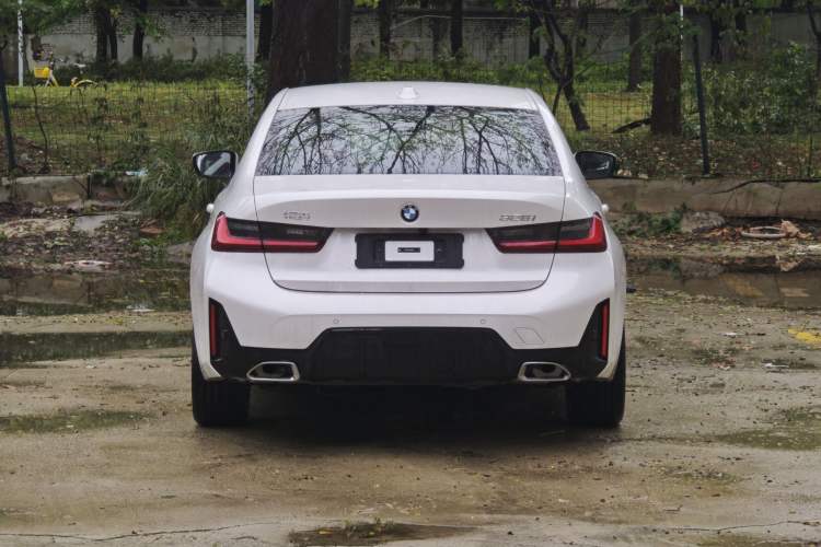 Used BMW 3 Series 2025 325i M Sport Package Exterior 3