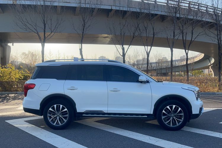 Used GAC Trumpchi GS8 2017 320T Two-Wheel Drive Luxury Smart Connectivity Version (7 Seats)
