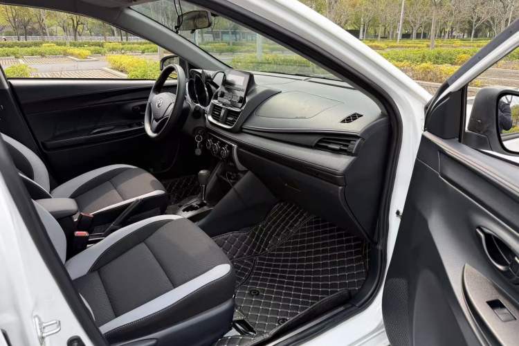 Used Toyota YARiS L Zhi Xuan 2021 1.5L CVT Leading Edition Interior 4