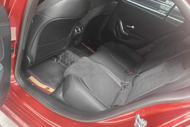 Used Mercedes-Benz A-Class 2019 A 200 L Sport Sedan Interior 4