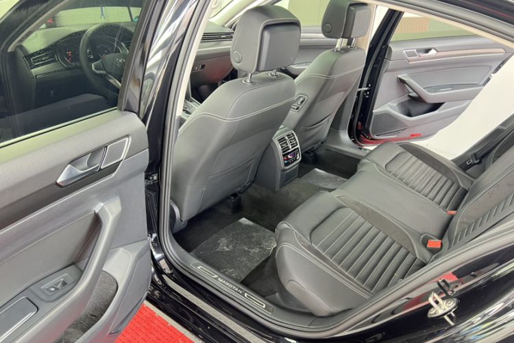 Used Volkswagen Magotan 2020 330TSI DSG Leading Model Interior 1