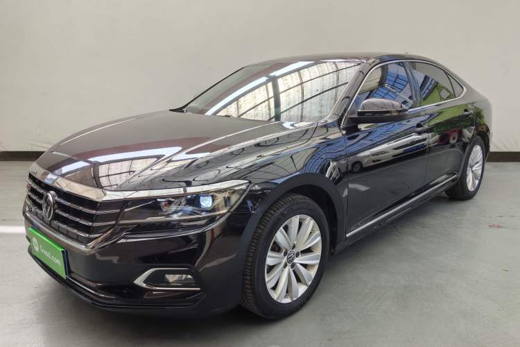 Used Volkswagen Passat 2020 Facelift 330TSI Elite Edition China VI Standard