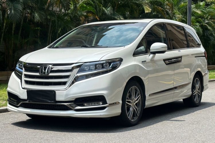 Used Honda Elysion 2019 2.0L Hybrid Luxury Edition
