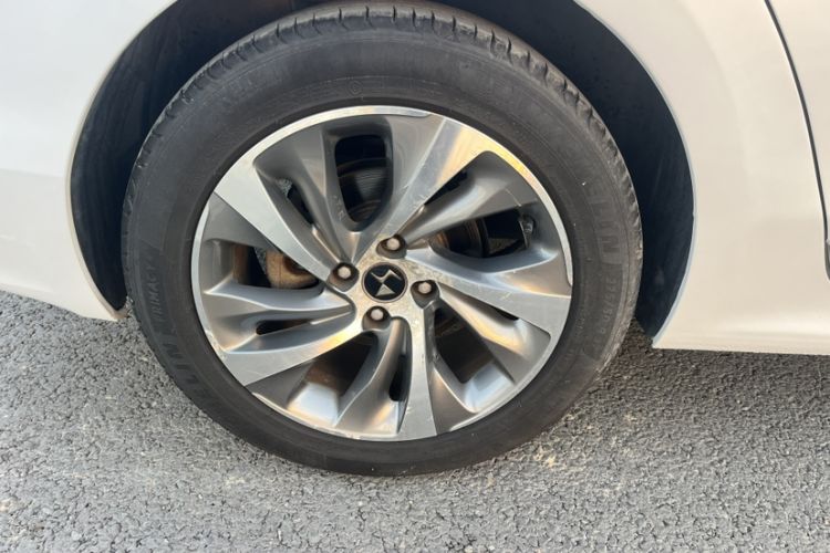 Used DS 5LS 2014 1.6T Luxury Edition THP160
