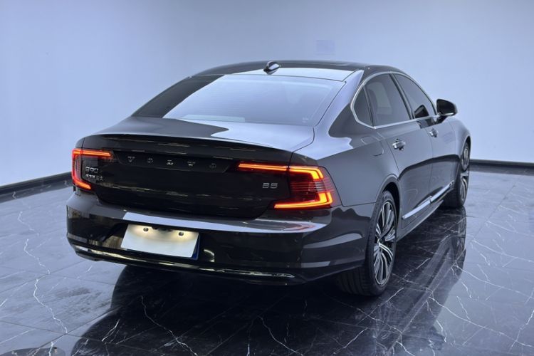 Used Volvo S90 2022 B5 Zhiyuan Luxury Edition