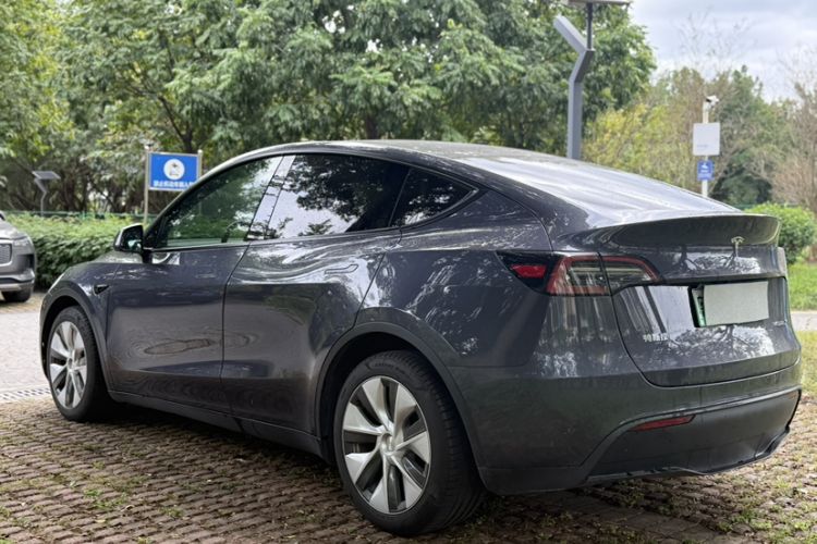 Used Tesla Model Y 2022 Rear-Wheel-Drive Version