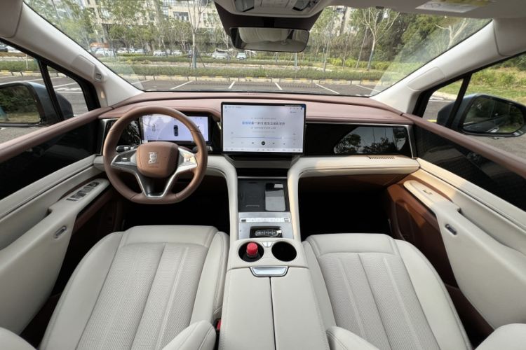 Used BYD Xia 2025 DM-i 1.5T 180km Beyond Edition
