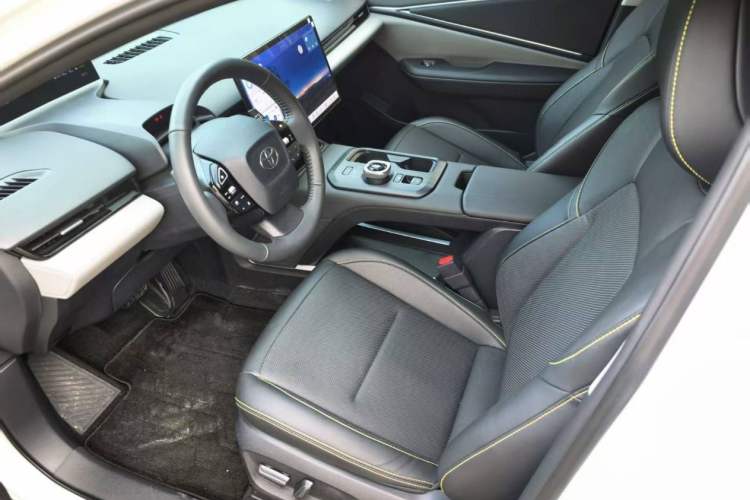 Used Toyota bZ5 2025 Model 550 PRO Interior 3