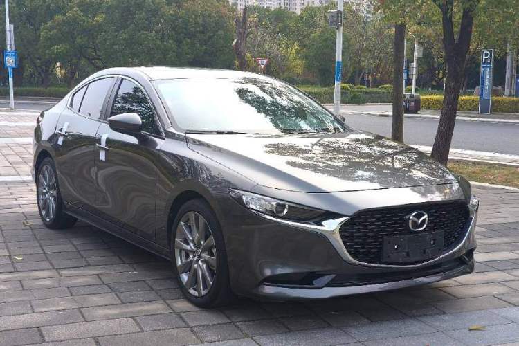 Used Mazda 3 Axela 2021 2.0L Automatic ZhiXuan Edition Exterior 3