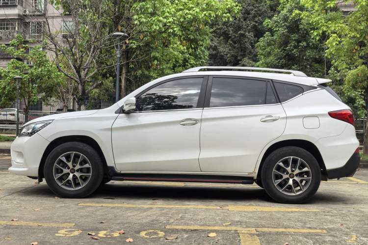 Used BYD Song 2017 Gaishi Upgrade Edition 1.5TI Manual Elite Model