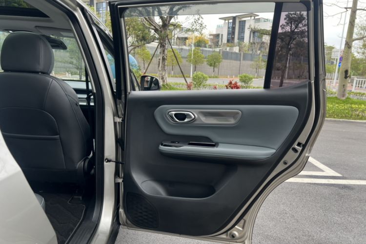 Used AION Y 2023 Plus 510 Smart Edition