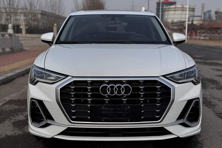Used Audi Q3 2021 35 TFSI Progressive Dynamic Edition
