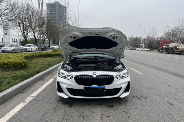 Used BMW 1 Series 2023 120i M Sport Night Edition Exterior 2