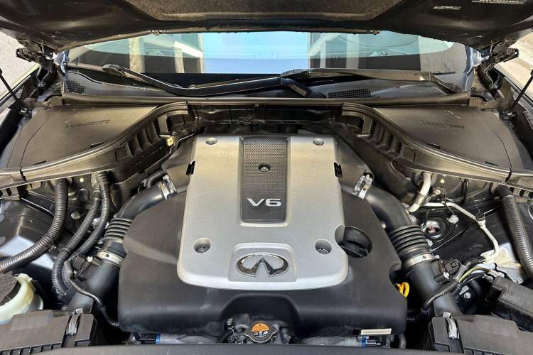 Used Infiniti Q70 2017 Q70L 2.5L Enjoyment Edition Interior 8