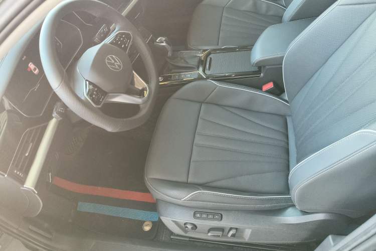 Used Volkswagen Passat 2024 380TSI Starry Dragon Edition