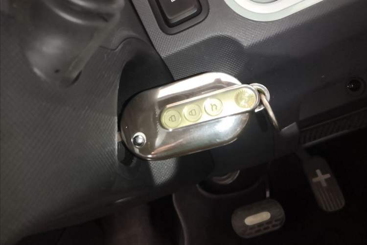 Used Wuling Hongguang MINIEV 2022 Macaron Premium Model – Lithium Iron Phosphate