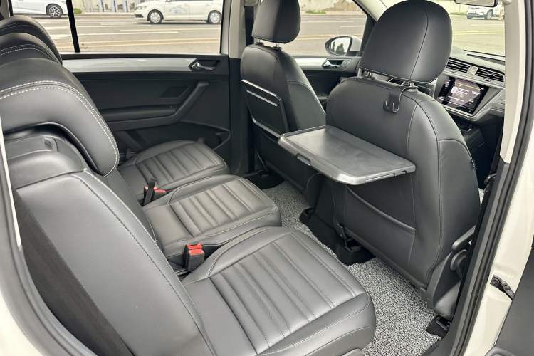 Used Volkswagen Touran 2021 Volkswagen Touran L 280TSI DSG Style Edition 7 Seats
