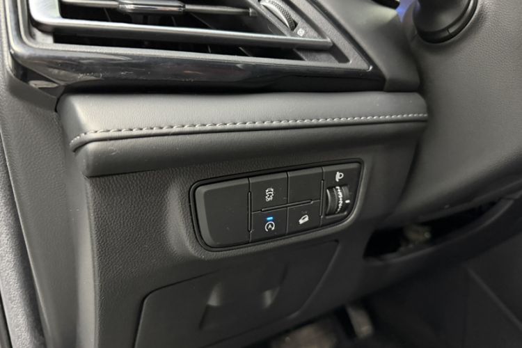 Used CHANGAN CS75 2022 Blue Whale Edition 1.5T DCT Luxury Model