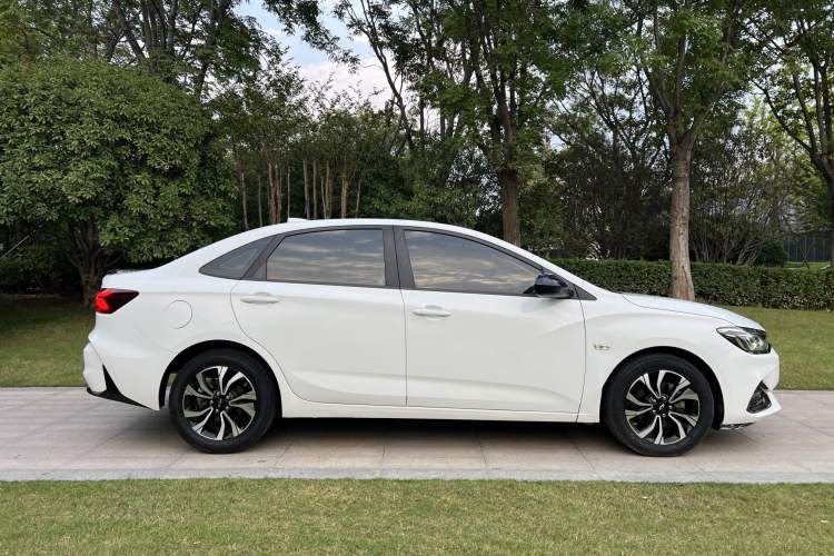 Used Chevrolet Monza 2019 RS 330T Automatic Comfort Edition China VI Standard