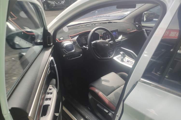 Used Geely Auto Coolray 2020 PRO 240T DCT Hunter
