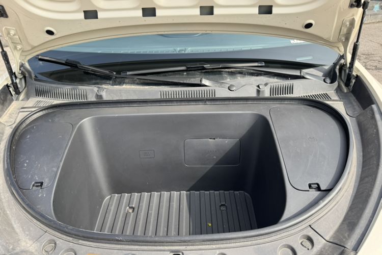 Used Geely Galaxy Geome 2025 UP 410km Exploration+ Edition
