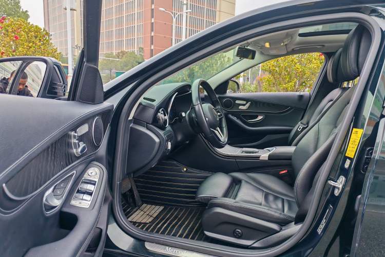 Used Mercedes-Benz C-Class 2019 Restyled C 260 L Sport Edition Interior 3