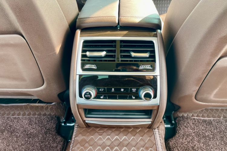 Used BMW 7 Series 2017 730Li Leading Model