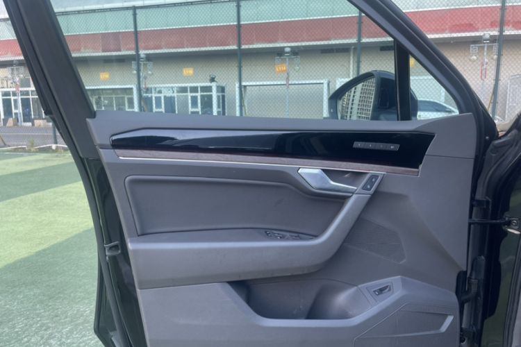 Used Volkswagen Touareg 2020 3.0 TSI Luxury Edition China VI