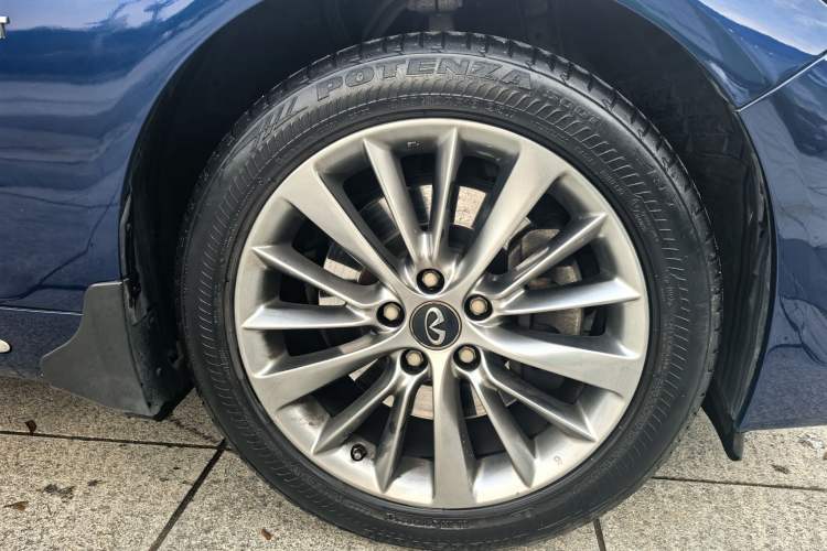 Used Infiniti Q50L 2018 2.0T Enjoyment Version China VI Standard Exterior 2