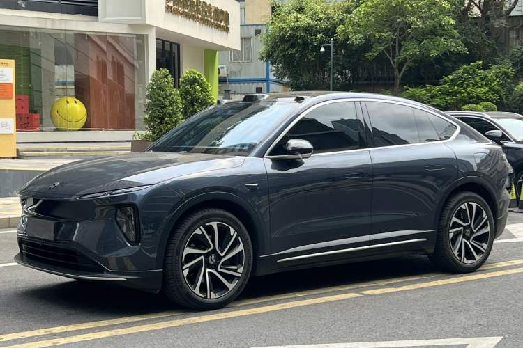 Used Nio EC6 2023 75 kWh