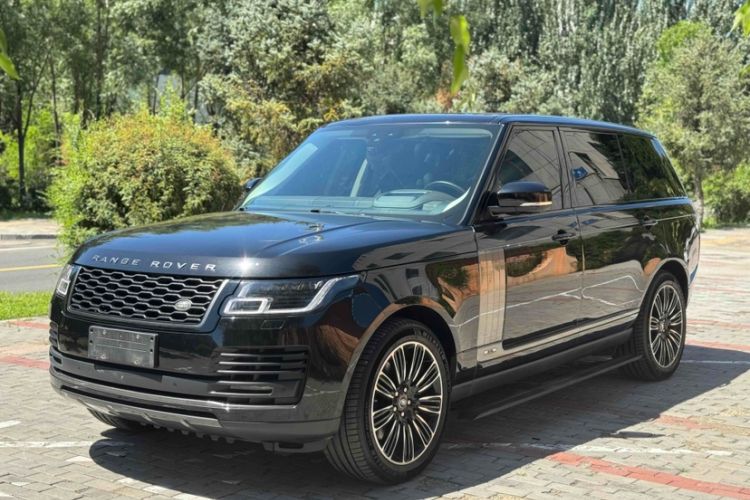 Used Land Rover Range 2021 3.0 L6 Century Extended Classic Edition