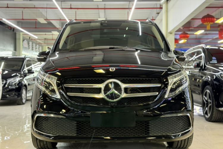 Used Mercedes-Benz V-Class 2016 V 260 Avantgarde Edition