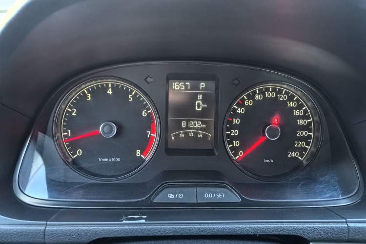 Used Volkswagen Lavida 2013 Revised Classic 1.6L Automatic Fashion Edition