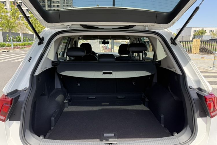 Used Volkswagen Tiguan L 2019 330TSI Automatic Two-Wheel Drive Luxury Edition China VI Standard