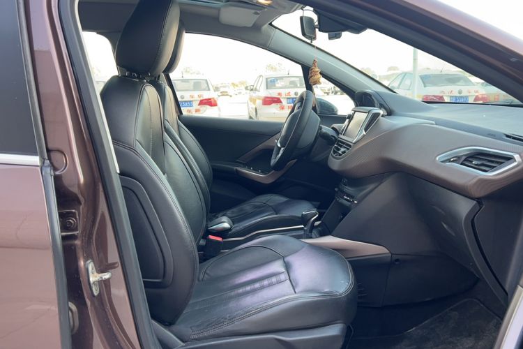 Used Peugeot 2008 2014 1.6L Automatic Navigation Edition